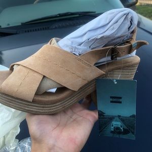 TOMS IBIZA
